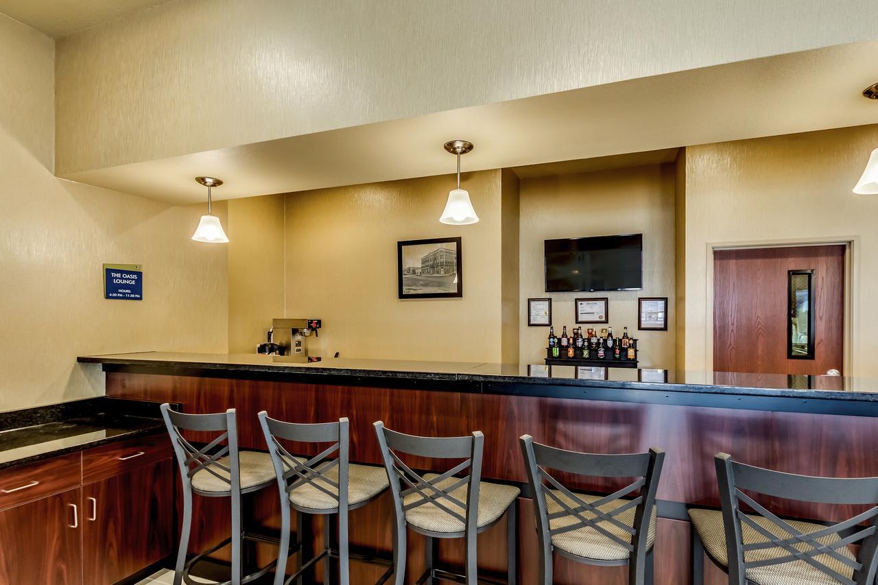Hotel Cobblestone & - Waverly