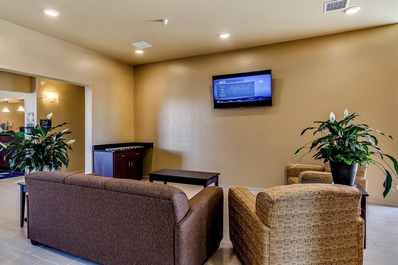 Cobblestone & - Hotel