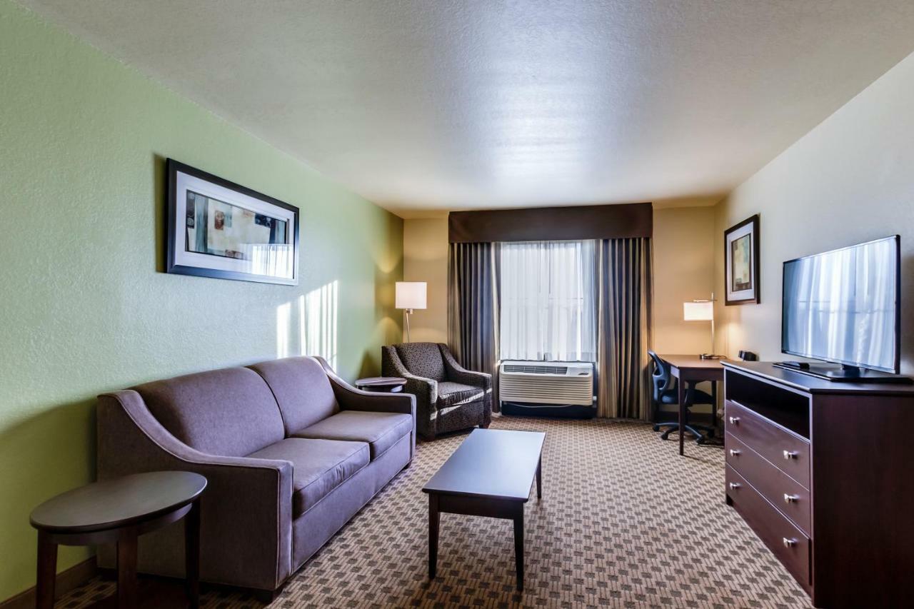 Cobblestone & - Hotel